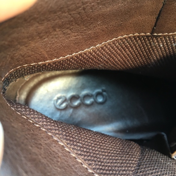 Ecco Brown leather booties • size 37 EUC - Picture 7 of 10